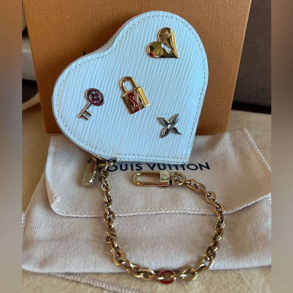 Louis Vuitton Epi White Leather LOVE LOCK Charms Coin Zip Clip Chain Keychain - Picture 3 of 12